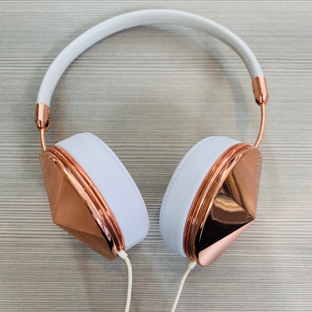 FRENDS Layla Rose Gold & White Headphones